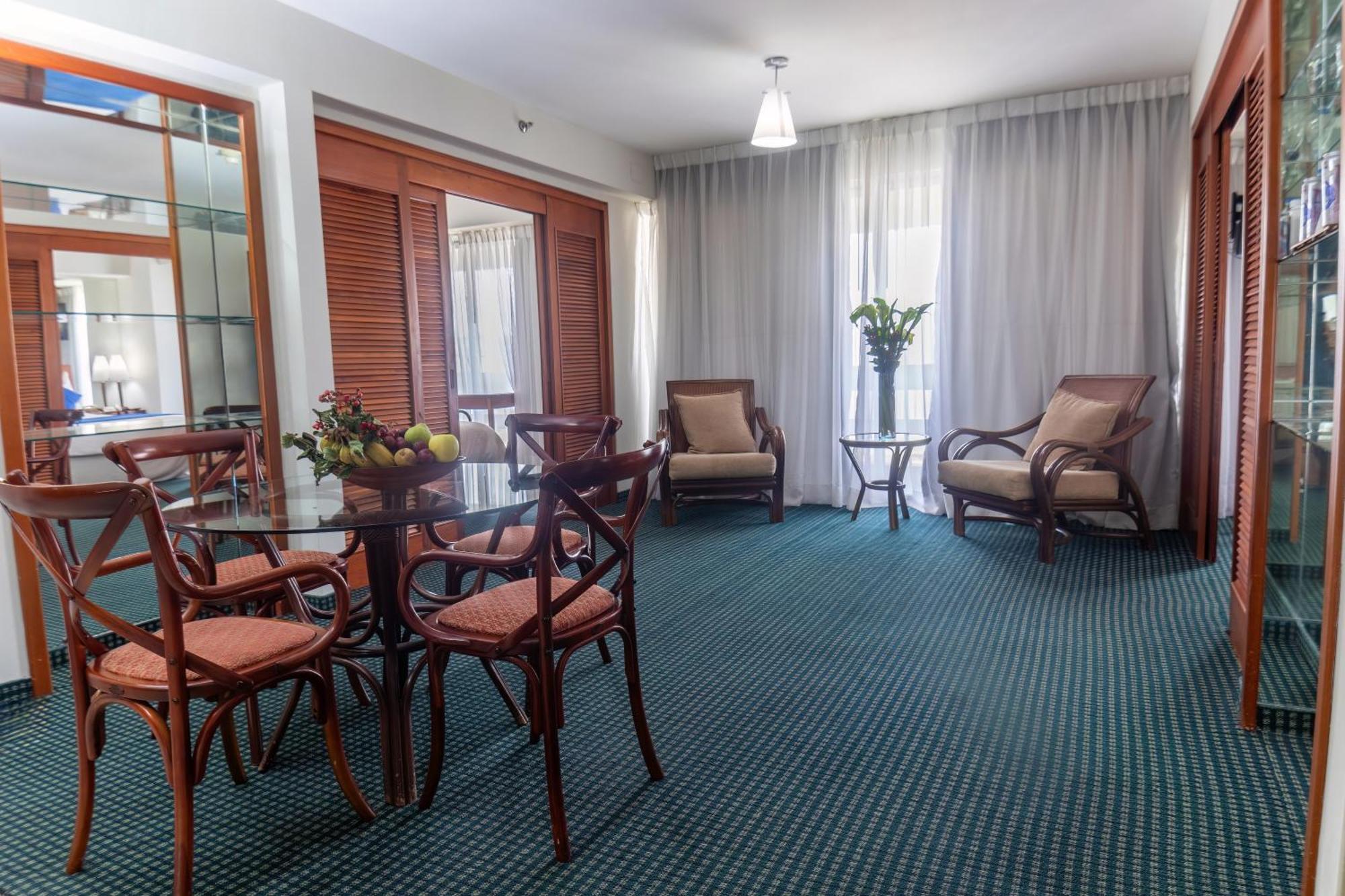 Hotel Altamira Suites Caracas Exterior foto